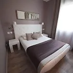Belle Hotel