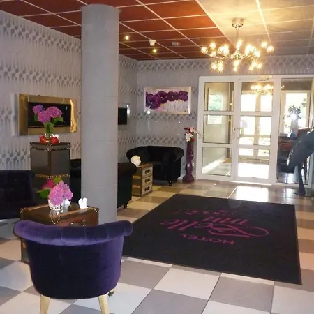 Belle Hotel