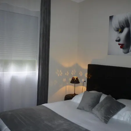 Belle Hotel